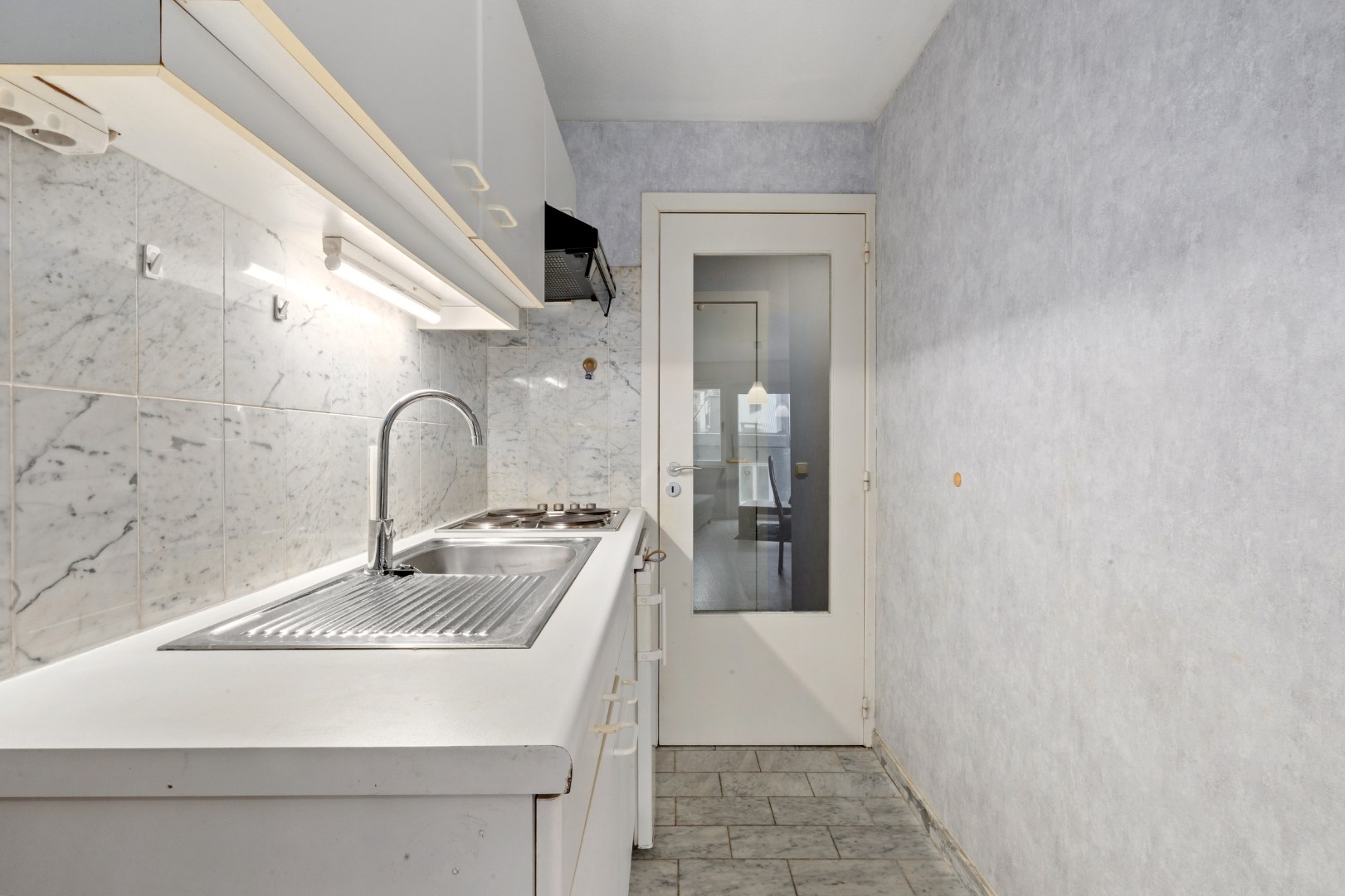 STUDIO MET ZIJDELINGS ZEEZICHT EN TERRASJE OP TOPLIGGING 