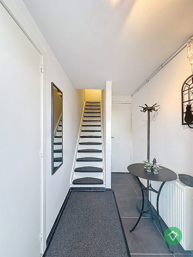 Woning met 2 slaapkamers en garage te Koekelare 