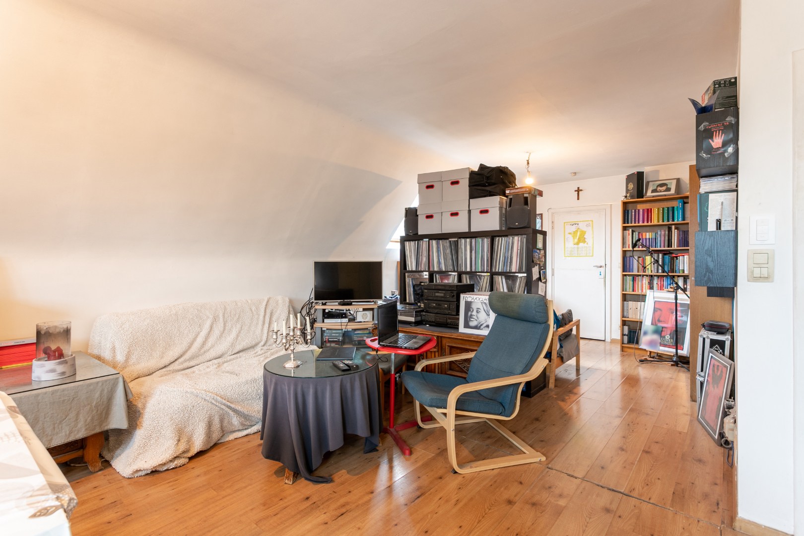 opbrengsteigendom: commercieel glv en 3 appt 