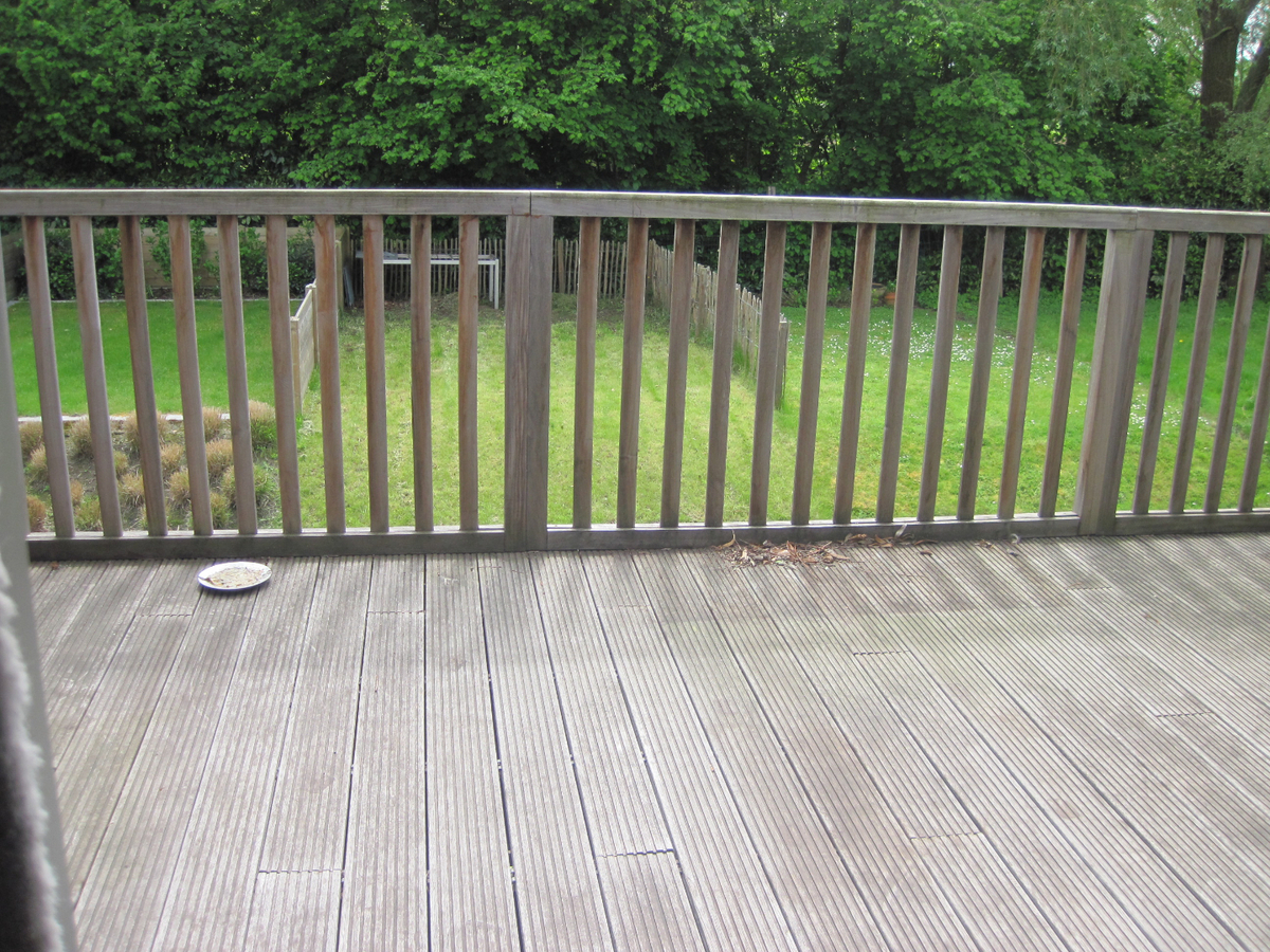 Recent vernieuwde rijwoning nabij de Schelde. 