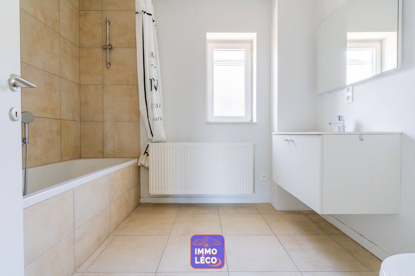 Construction récente avec jardin et parking privatif sécurisé, CENTRE-VILLE ! 