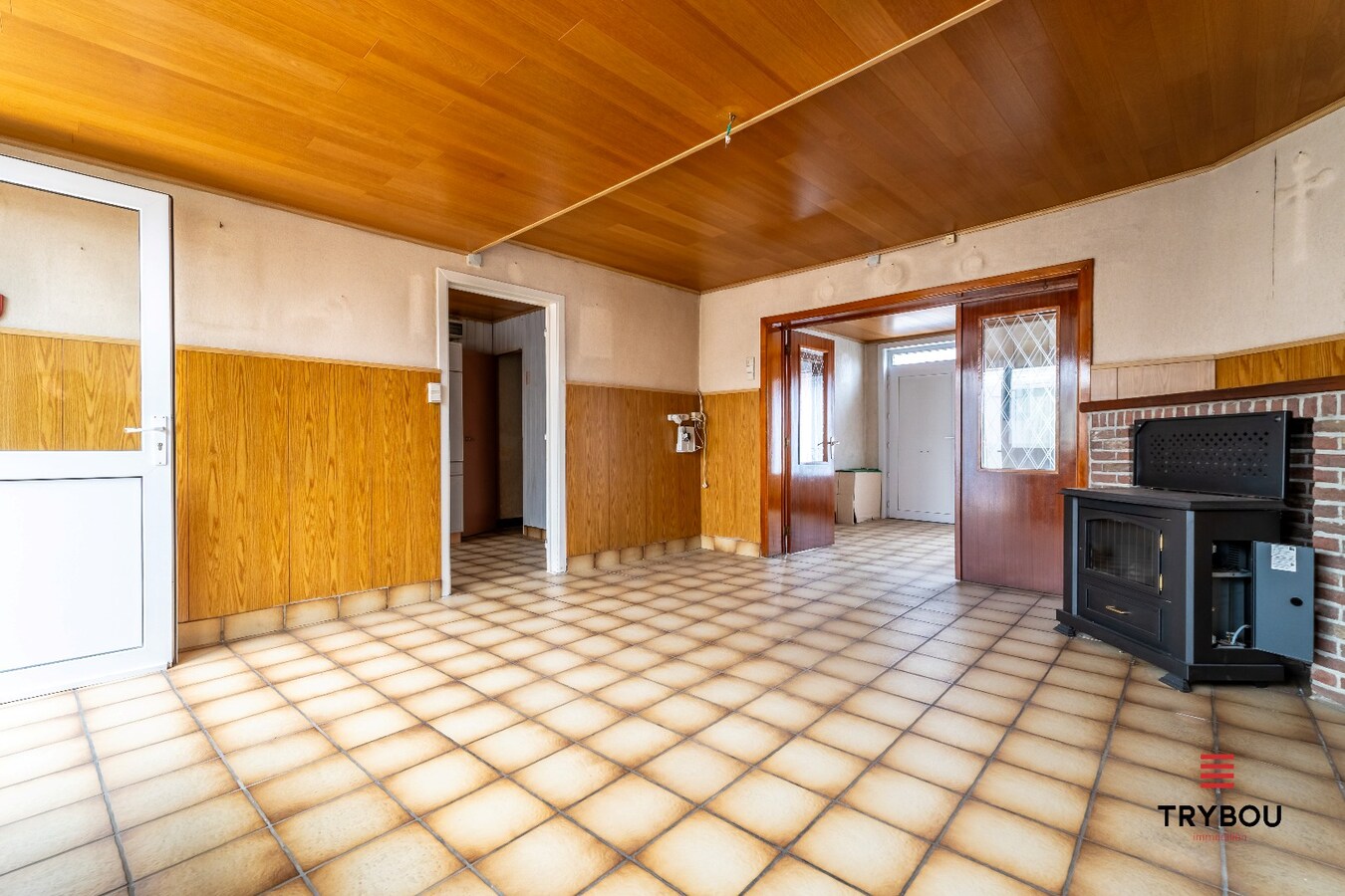🏡 Te koop – te renoveren woning met veel potentieel in Houthulst 