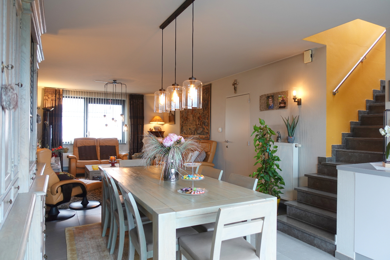 Ruime, stijlvolle en lichtrijke duplex 