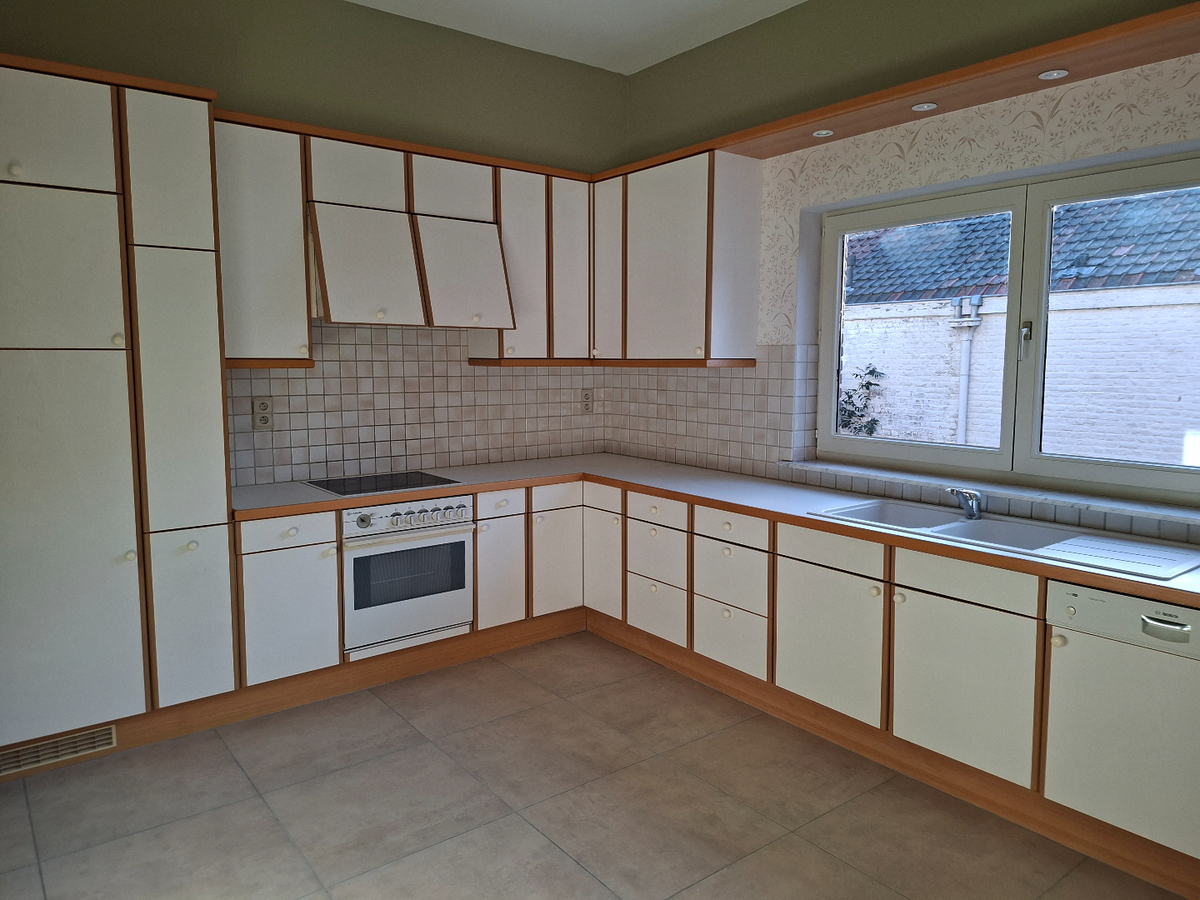 Lumineux appartement 3 chambres avec terrasse 