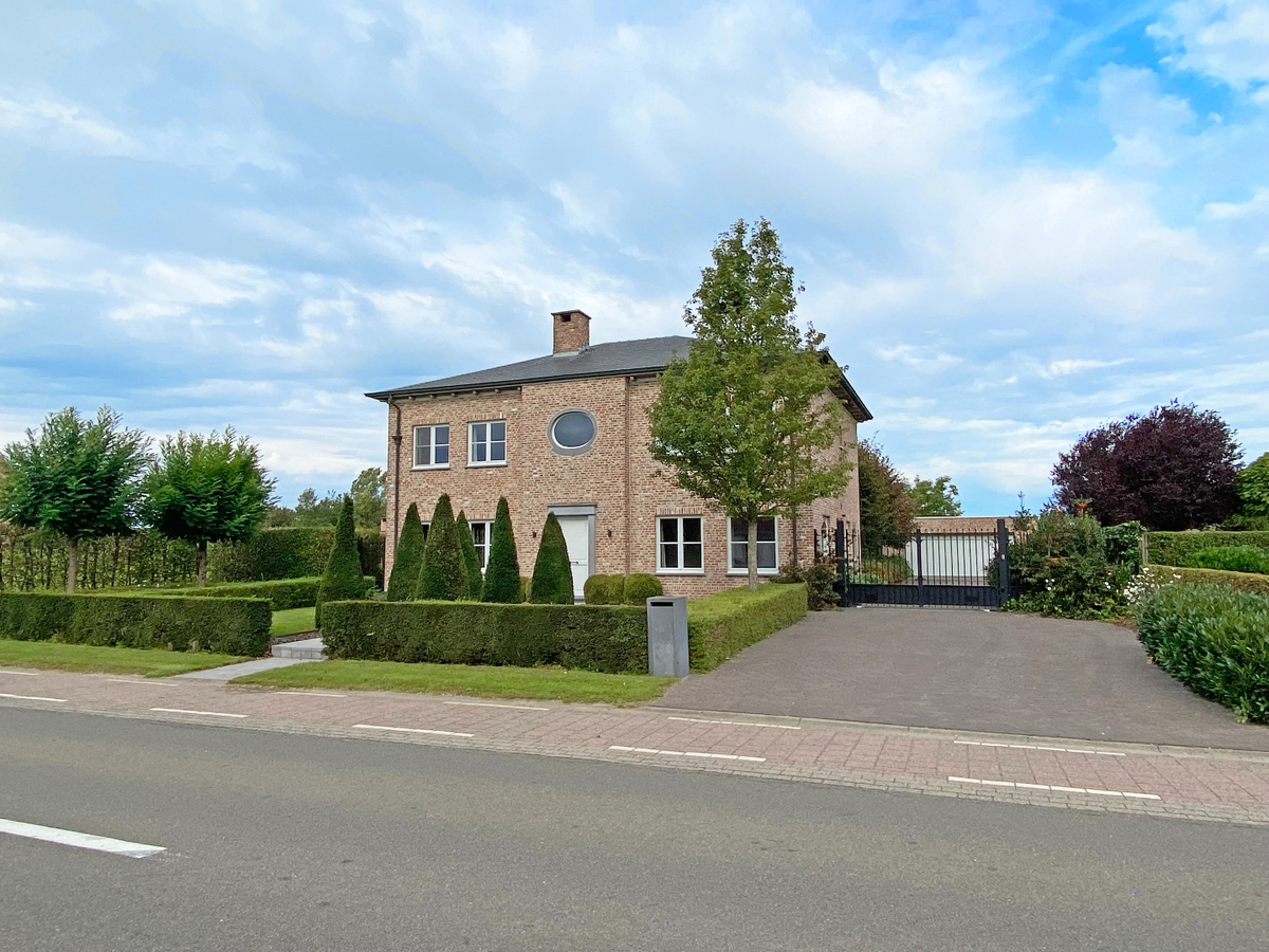 Verkocht kantoor - Geel