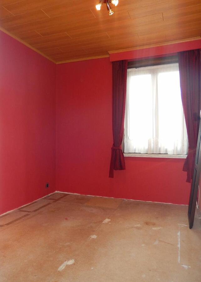 Woning met 4 slaapkamers en grote zonnige tuin 