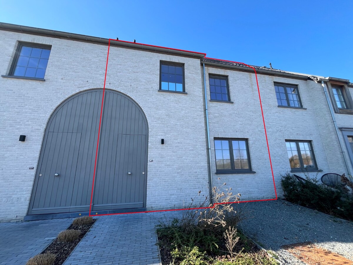 Woning met carport in 't rustige Asper 