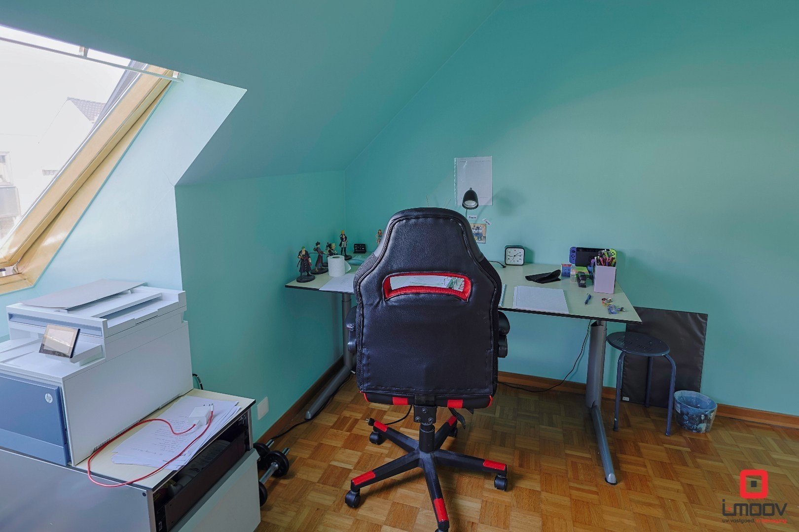 Lichtrijk en huiselijk triplexappartement met 4 slaapkamers en 2 garages te Gent 