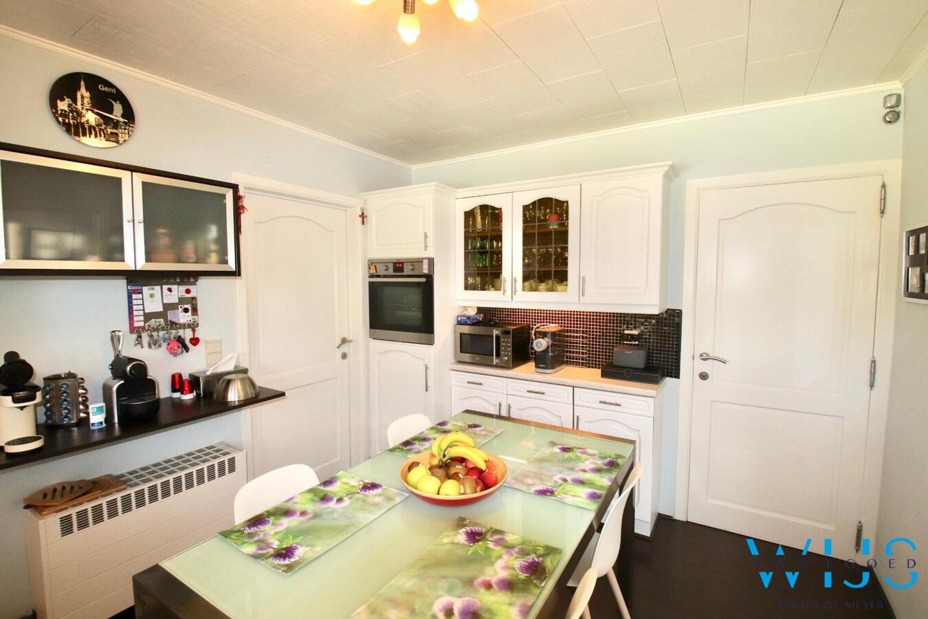 Super gezellig en ruim woonhuis met prachtige zonnige tuin ! 