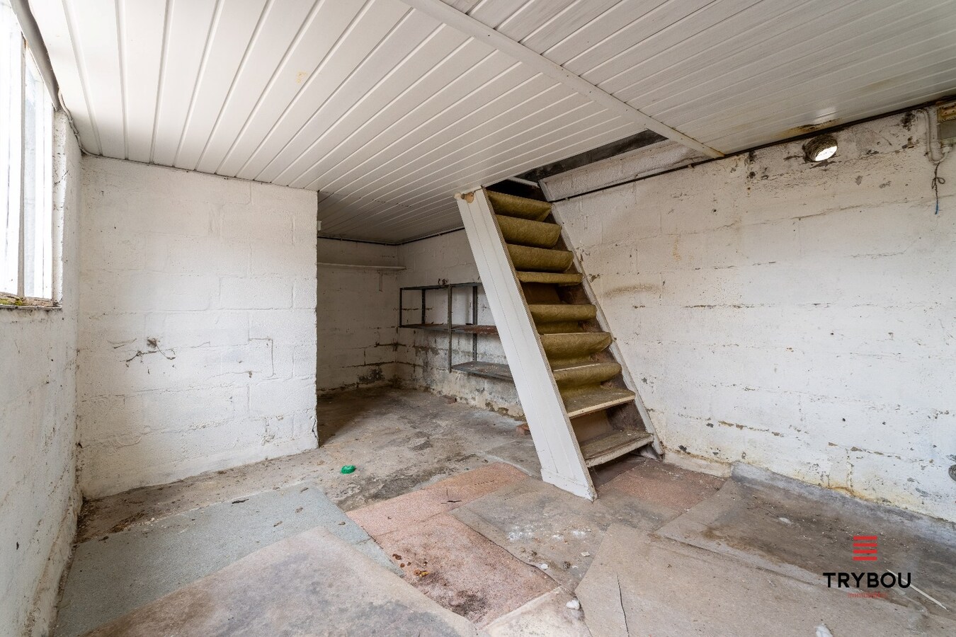 🏡 Te koop – te renoveren woning met veel potentieel in Houthulst 