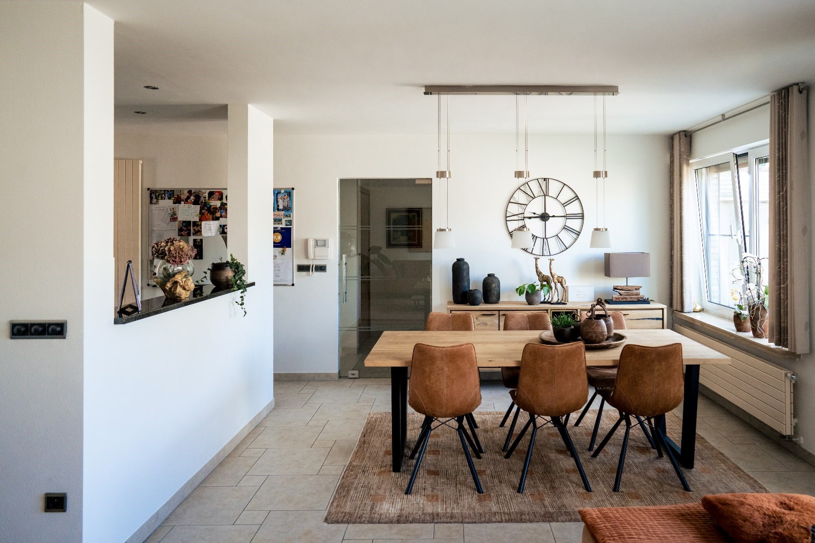 Ruim duplex appartement (203m²) met 4 slpks en garage te Kaprijke 