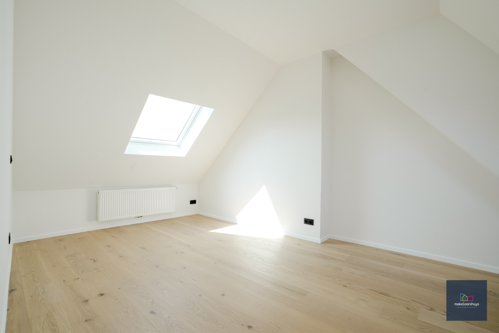 Stijlvol gerenoveerd duplex 3 slaapkamerappartement  met terras 