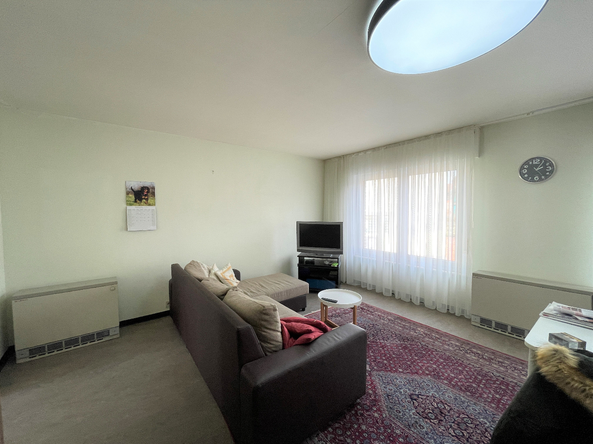 Duplex appartement met 2 slaapkamers en garage te Roeselare 