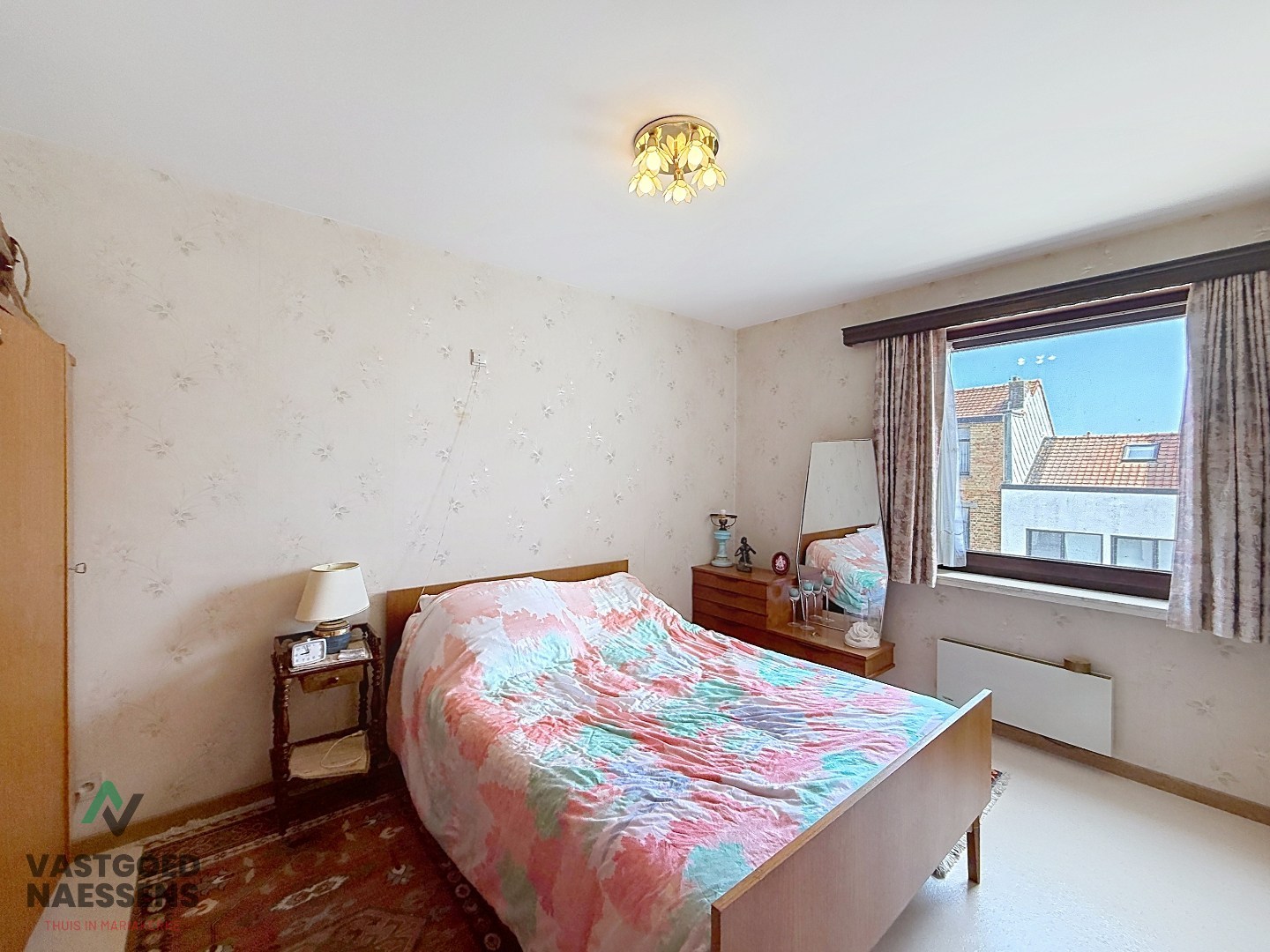 APPARTEMENT À RÉNOVER DE 3 CHAMBRES - TERRASSE ENSOLEILLÉE - QUARTIER RÉSIDENTIEL CALME 