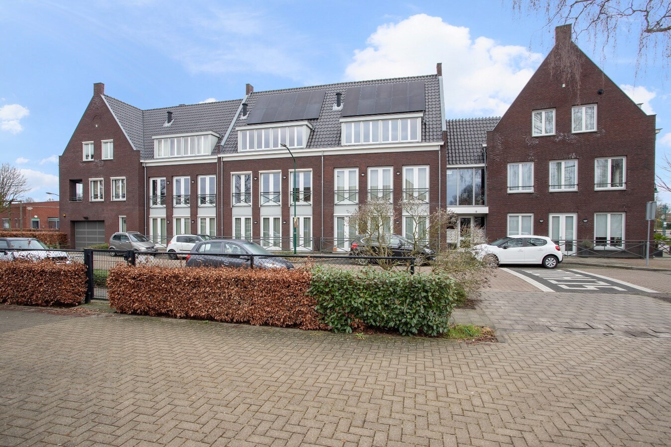 Op de tweede verdieping van appartementencomplex Molenstaete in Lieshout gelegen royaal appartement (2 slaapkamers). 