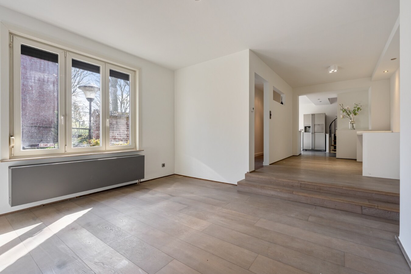 Gezellige, instapklare stadswoning in het centrum van Maaseik grenzend aan de groene wal! 