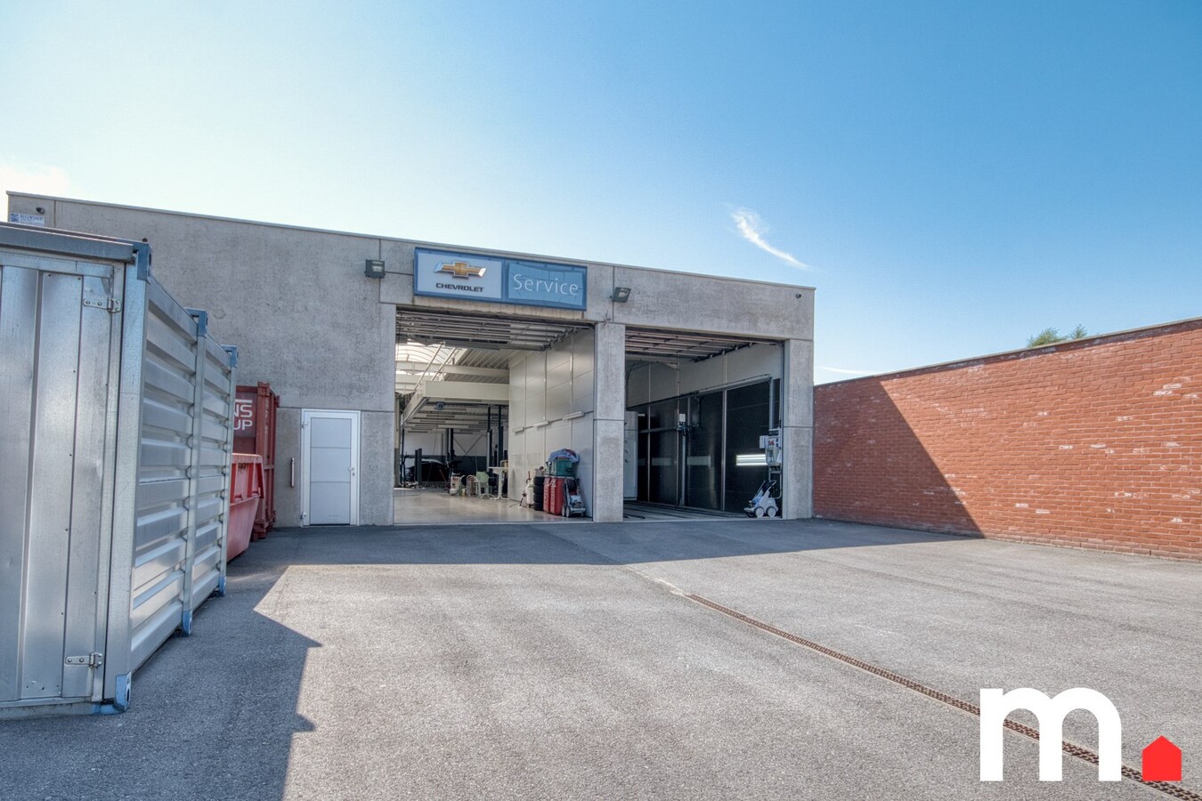 Recente garagewerkplaats met carwash en magazijn ! 