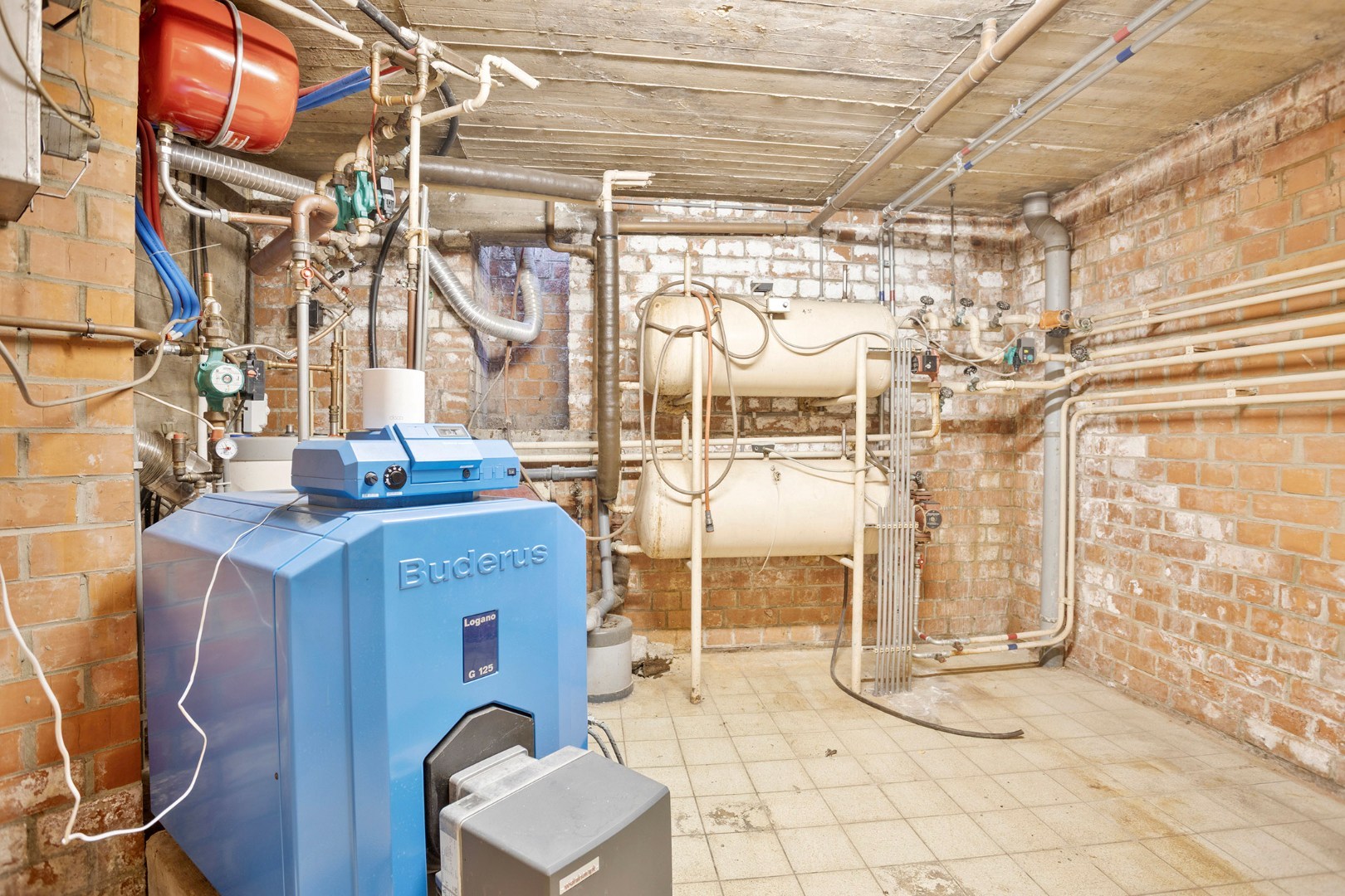 Ruime woning in een doodlopende straat met 4 slaapkamers, 2 badkamers op een prachtig perceel vlak bij het Meerdaalwoud 