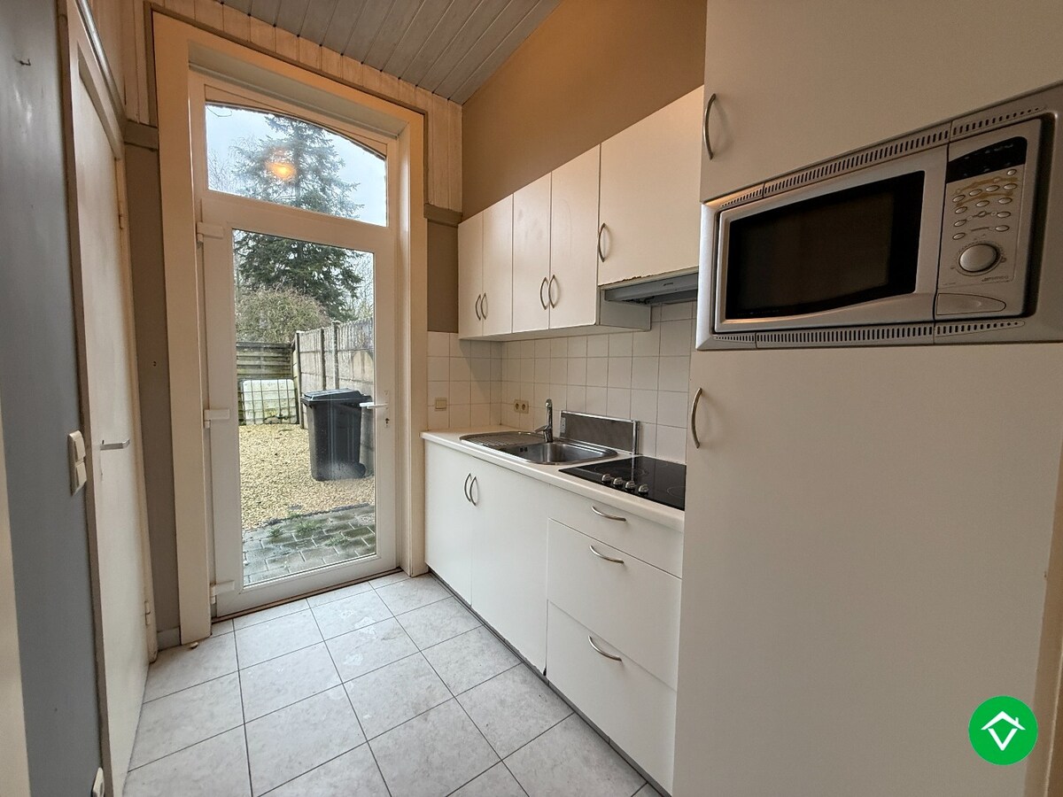 Halfopen bebouwing met 4 slaapkamers en terrastuin te Dadizele 