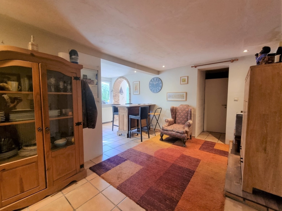 Zeer charmevolle, te renoveren woning te Weskapelle 