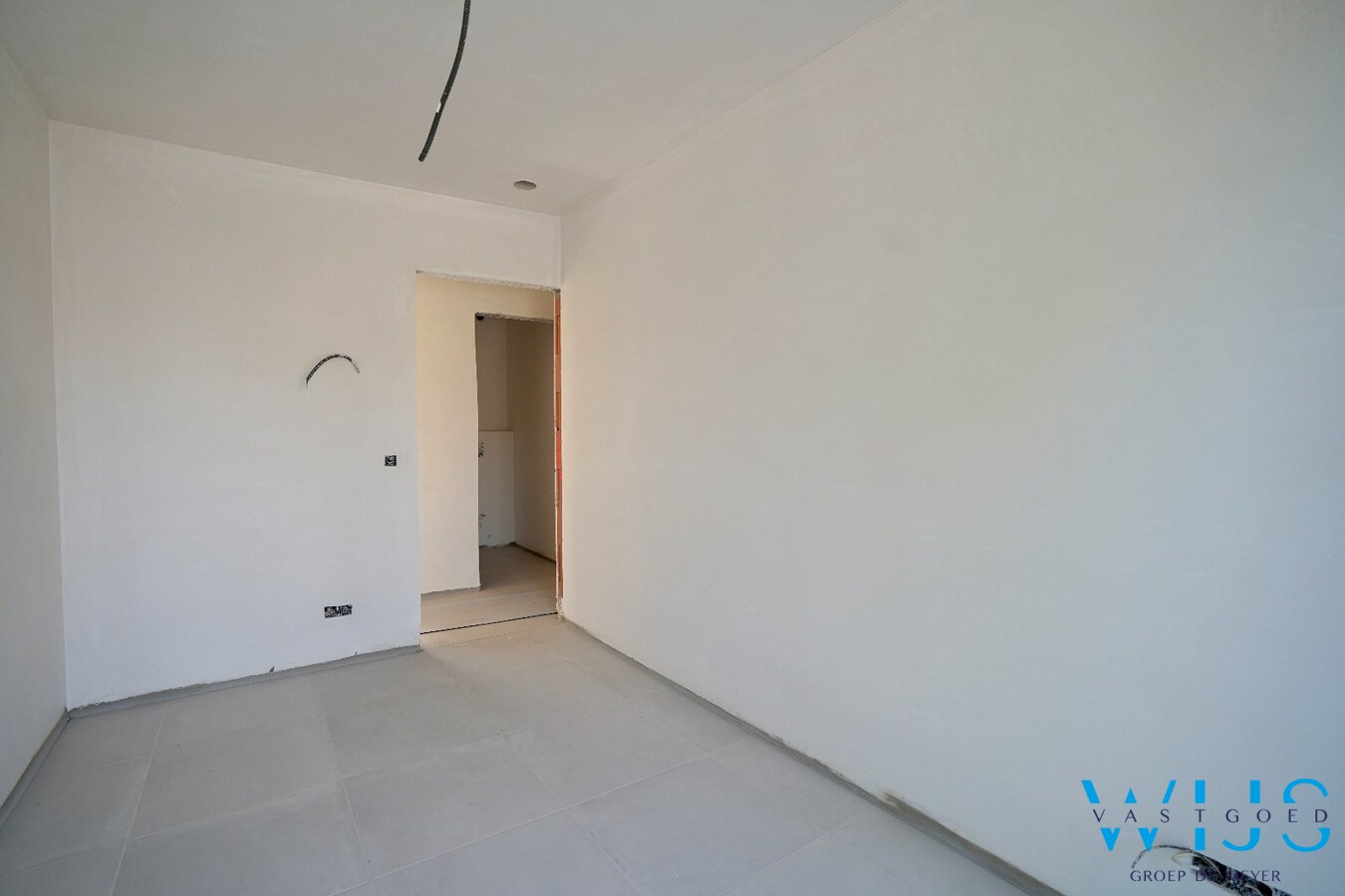 Gelijkvloers nieuwbouwappartement met private inkom en tuin 