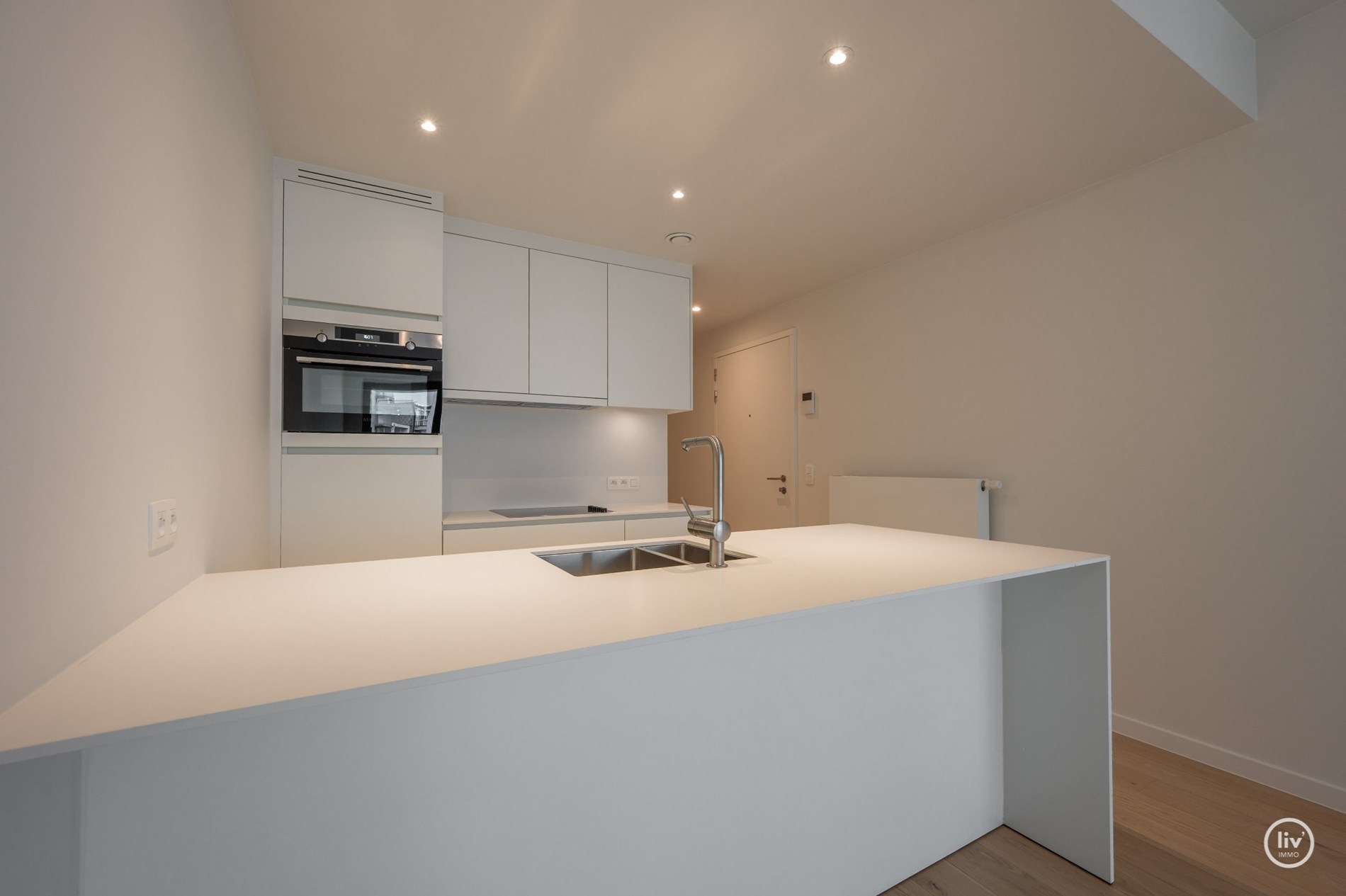 OPENDEURDAG - Zaterdag 15.09 - tussen 16u-18U: Nieuwbouw-duplex op de gelijkvloerse &amp; eerste verdieping  gelegen te Lentelaan in  Duinbergen met zongerichte terrassen. 