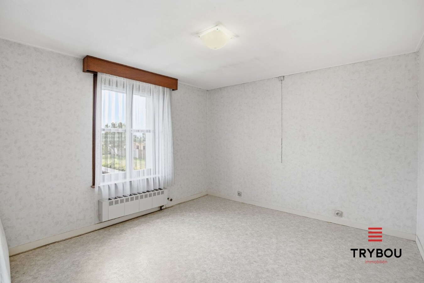 Alleenstaande woning met handelsruimte! 