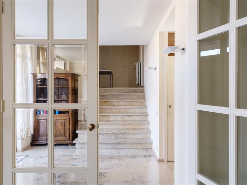 Tijdsloze villa in één van de mooiste villawijken van Roeselare 