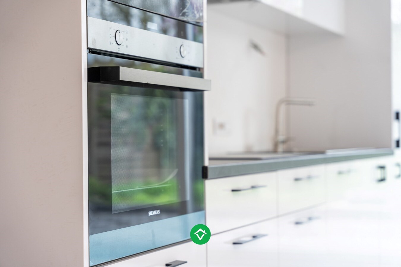 Woning met 3 slaapkamers en inpandige garage te Koekelare 