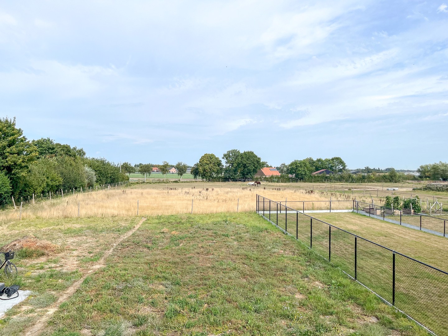 KIJKDAG ZATERDAG 7/2/2026 14u tot 16u - Halfopen woning met 3 slaapkamers en landelijk verzicht! 