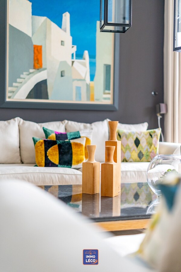 Magnifique villa érigée sur 762m², dans un clos prisé – Coup de cœur ! 