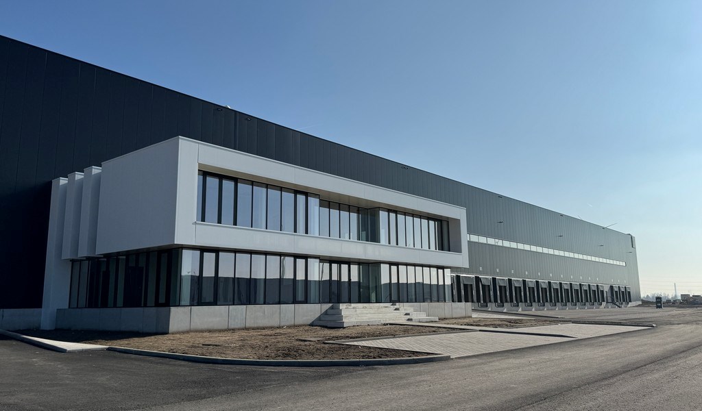 Nieuwbouw logistieke magazijnen te huur in de haven van Gent