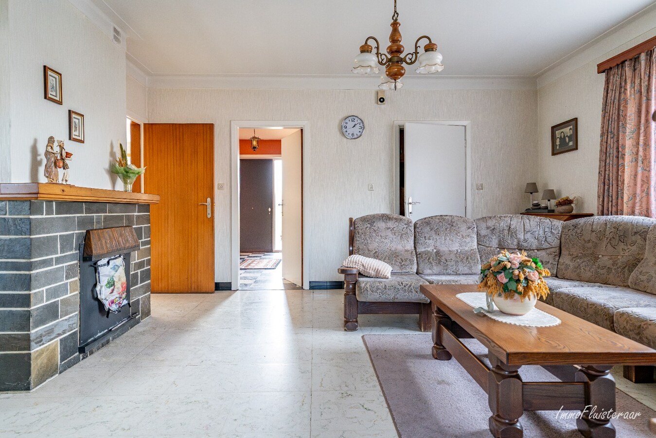 Renovatable farmhouse with stables and pastures on approximately 7 hectares in Hechtel-Eksel. 