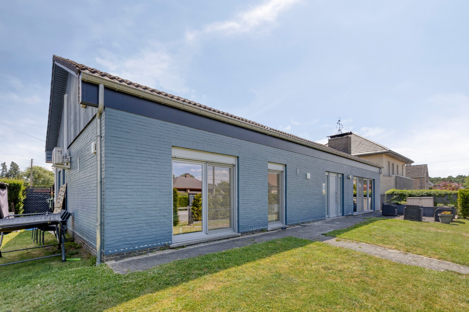 Energiezuinige gezinswoning met 3 slpk. en dubbele garage in Heppen 