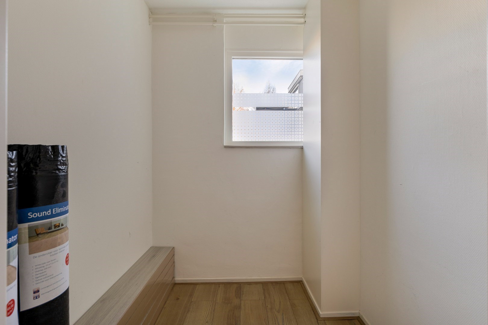 Royale hoek-eengezinswoning met 155 m² wooncomfort en 5 kamers, riante tuin en dakterras. 