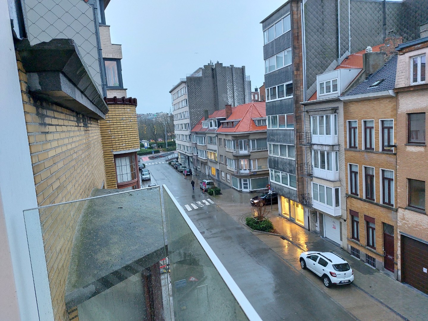 PRACHTIG RECENT APP. GELEGEN JOZEF II STRAAT - TOPLIGGING! 