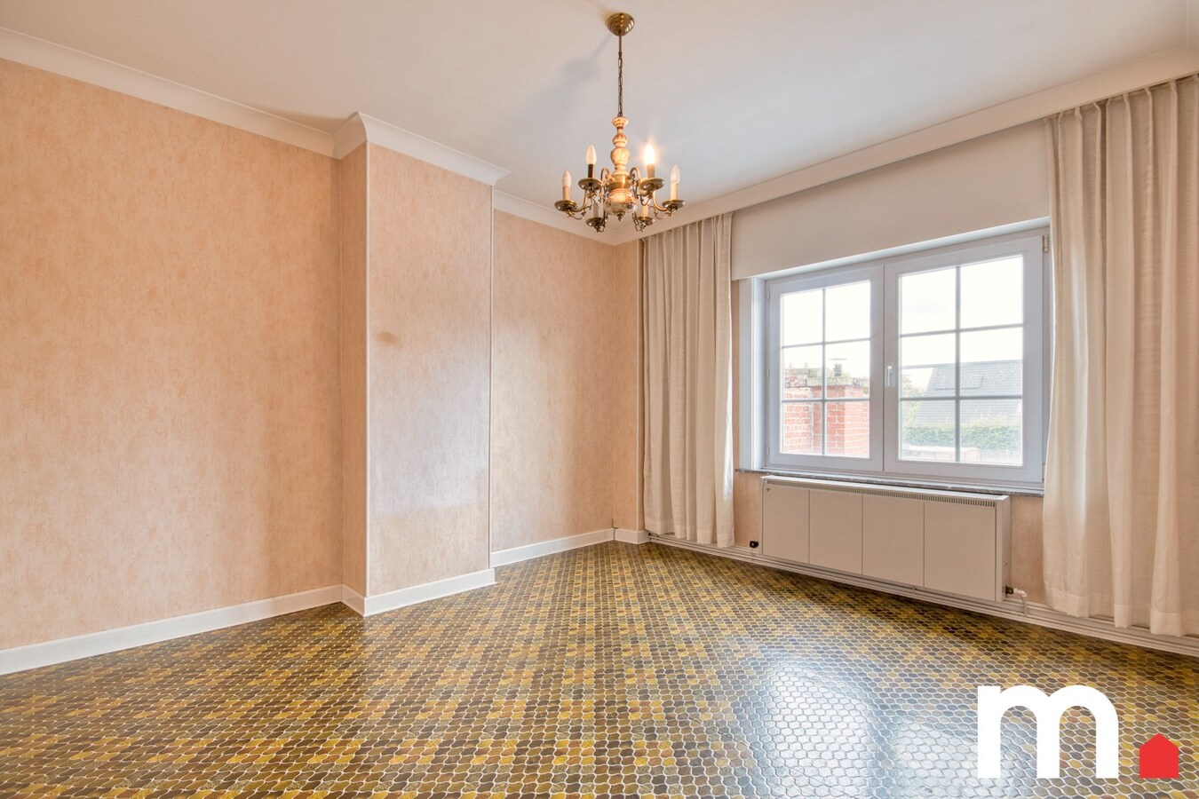 Verzorgde op te frissen woning met garage te Wervik ! 