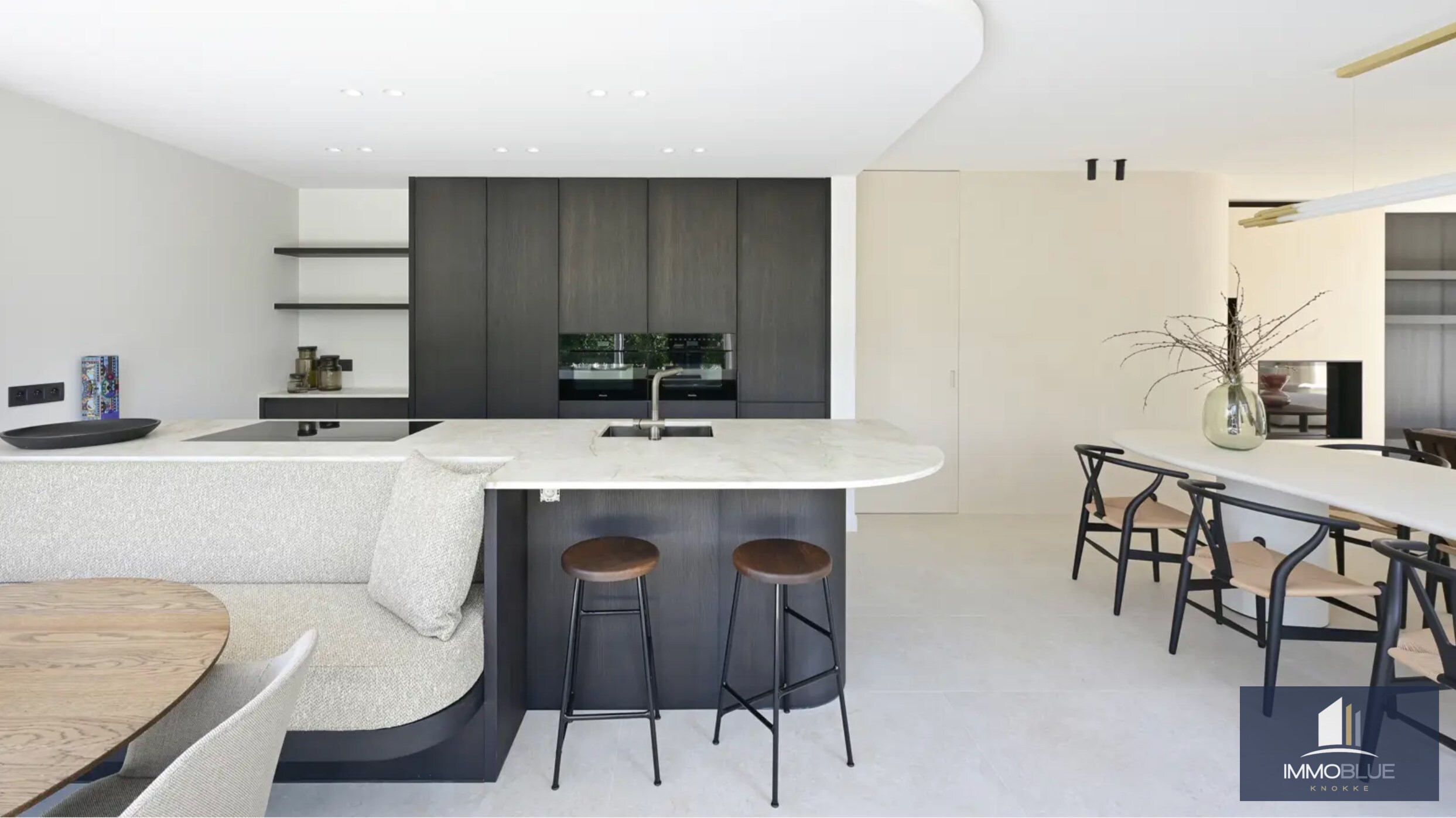 Nouvelle construction villa jumelée proche du centre de Knokke et à distance de marche de la plage. 