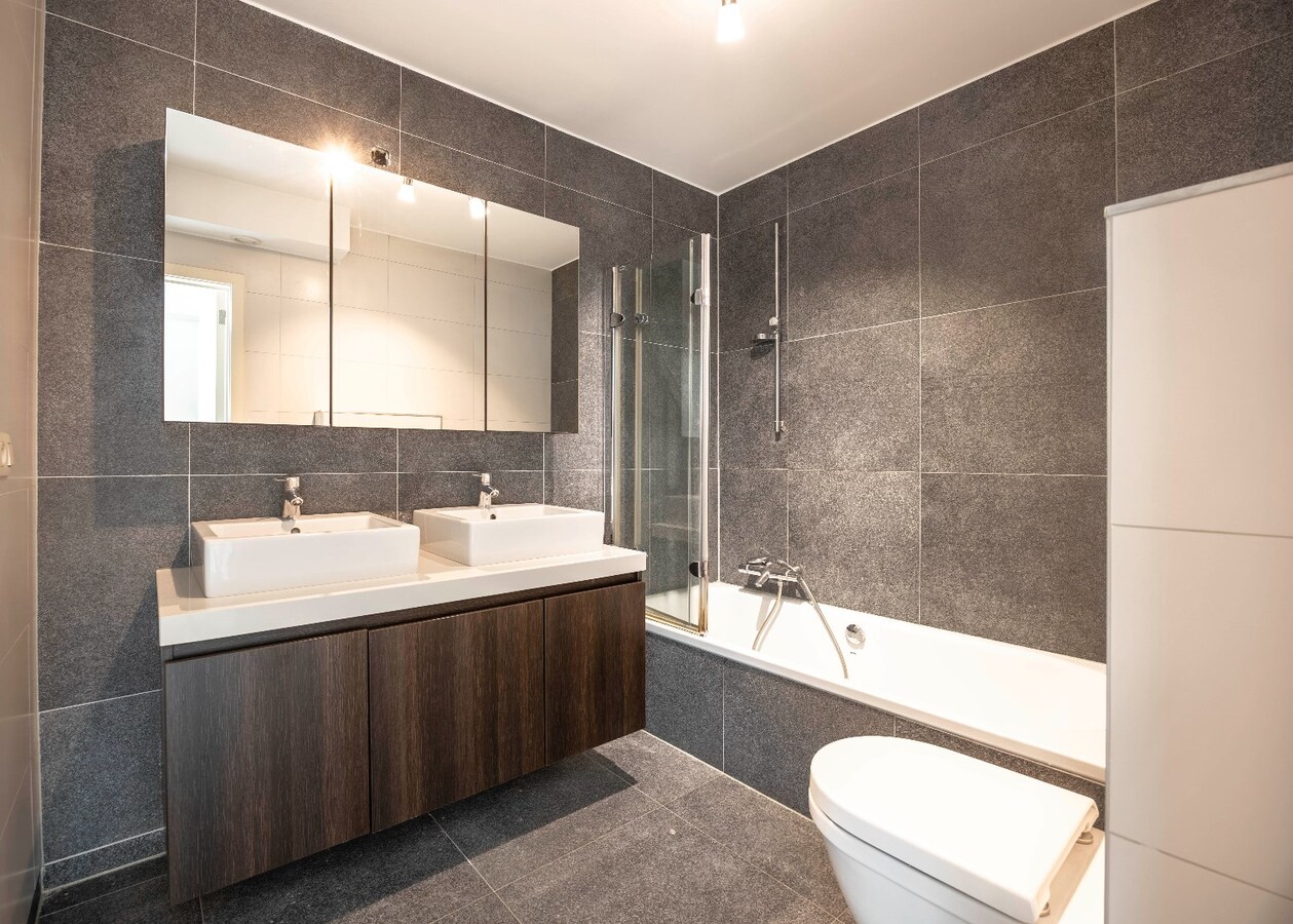 Lichtrijk duplexappartement met 3 slaapkamers en zongericht terras 