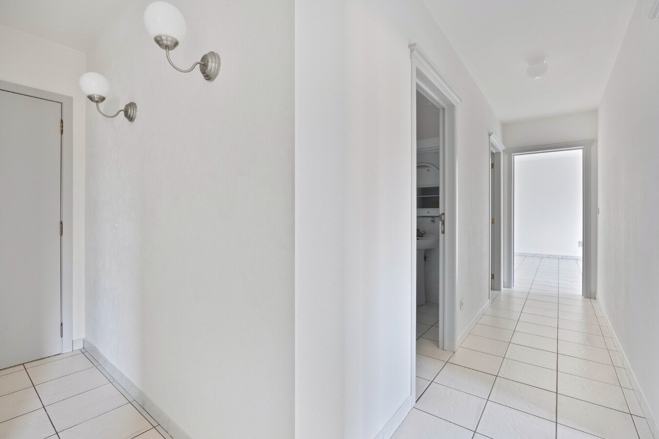 Prachtig appartement met 2 slaapkamers en autostaanplaats te Tienen 