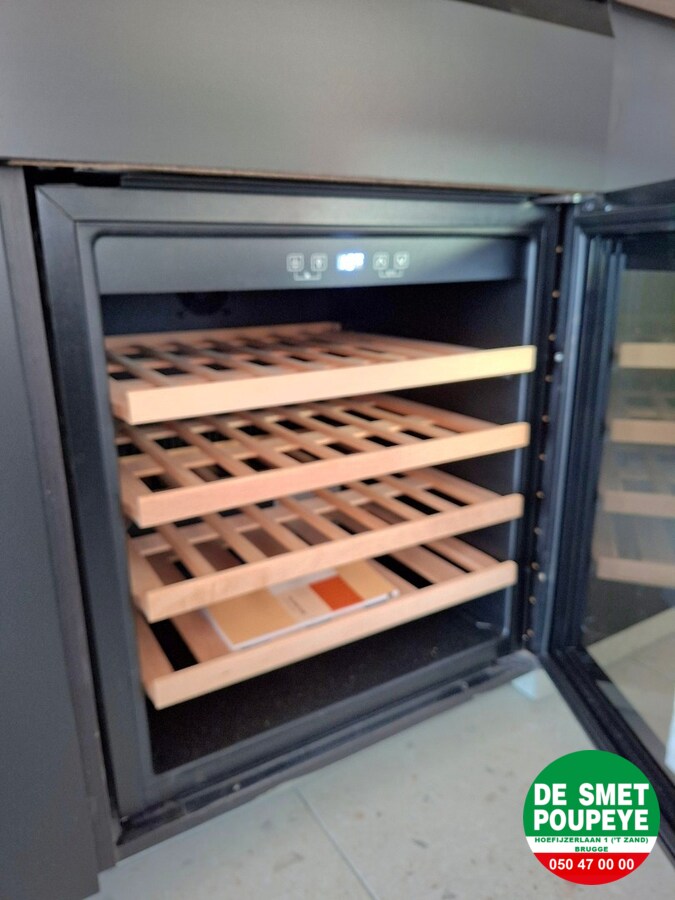 Vernieuwd hoekappartement 