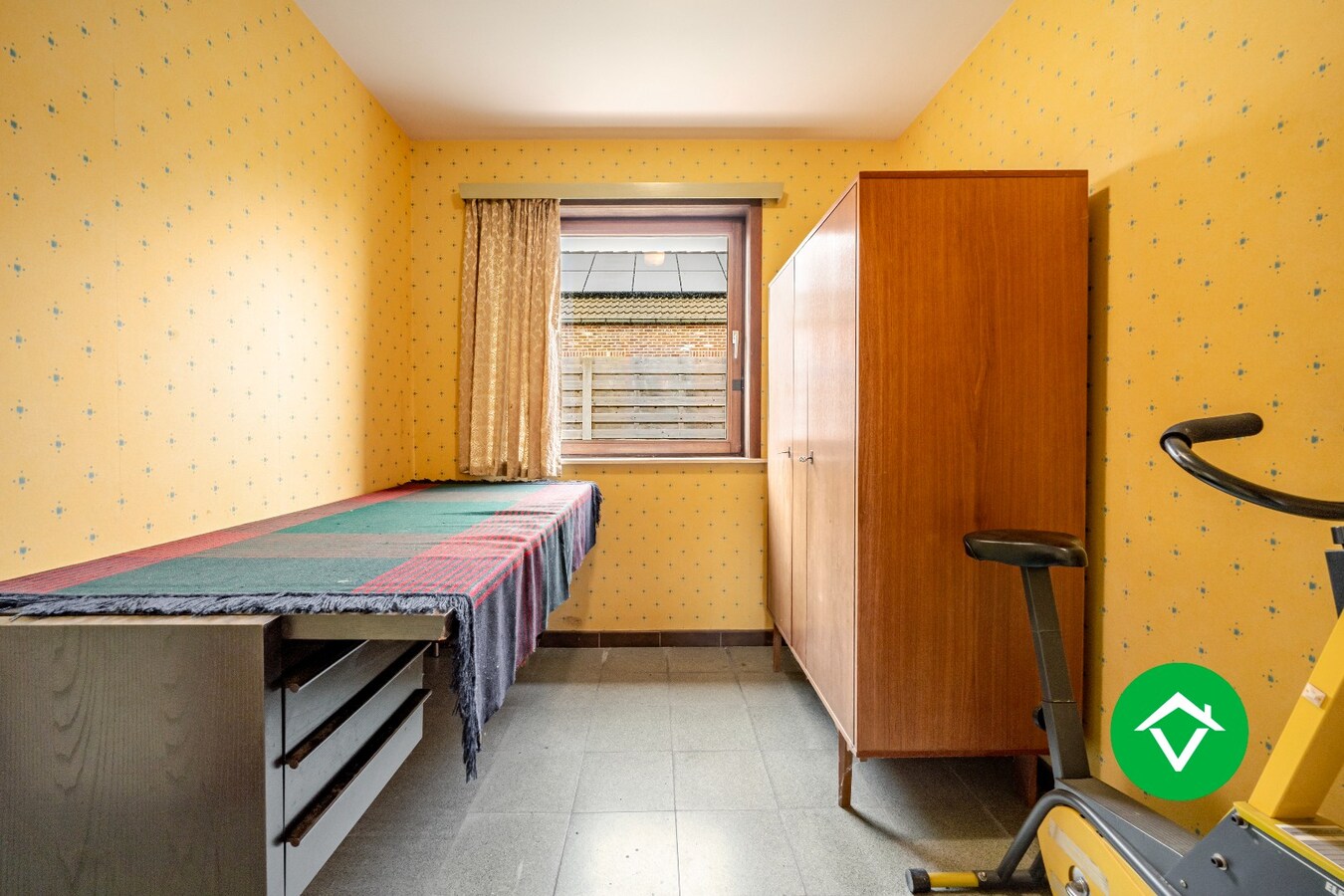 Charmante alleenstaande bungalow met zonnige tuin en garage in Torhout 