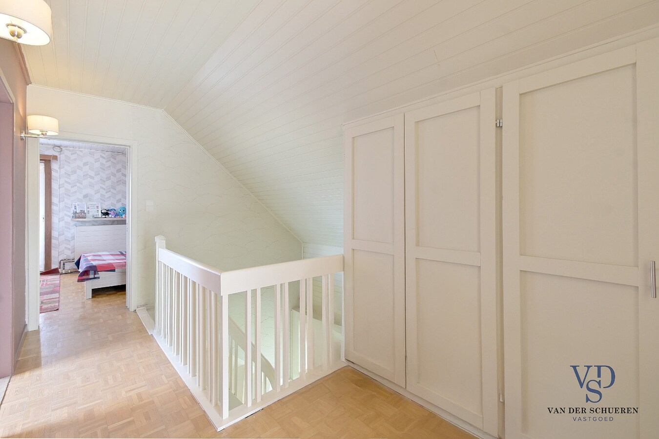 Tijdloze villa in residentiële wijk te Nazareth. 