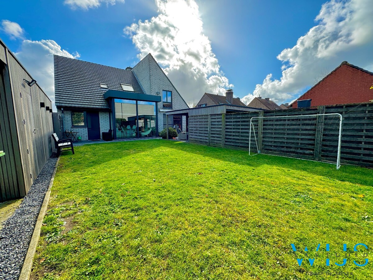 Instapklare open bebouwing op topligging nabij centrum Assenede! 