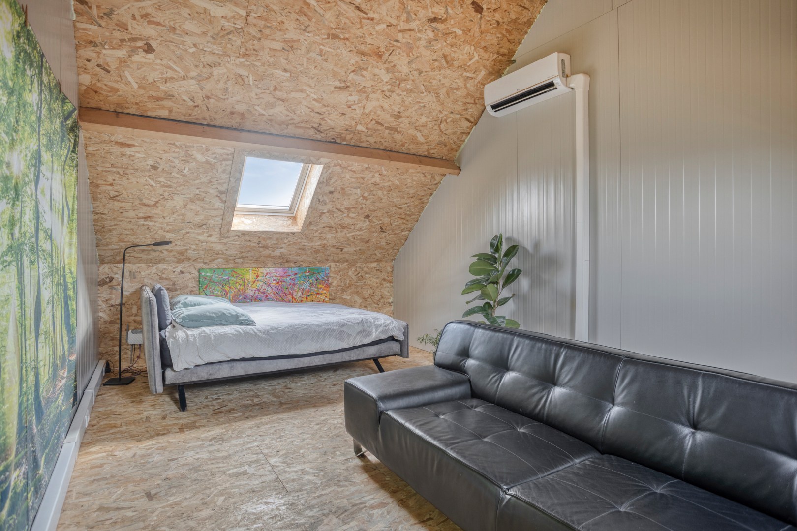 Energiezuinige woning met gezellige tuin nabij het centrum van Geel 