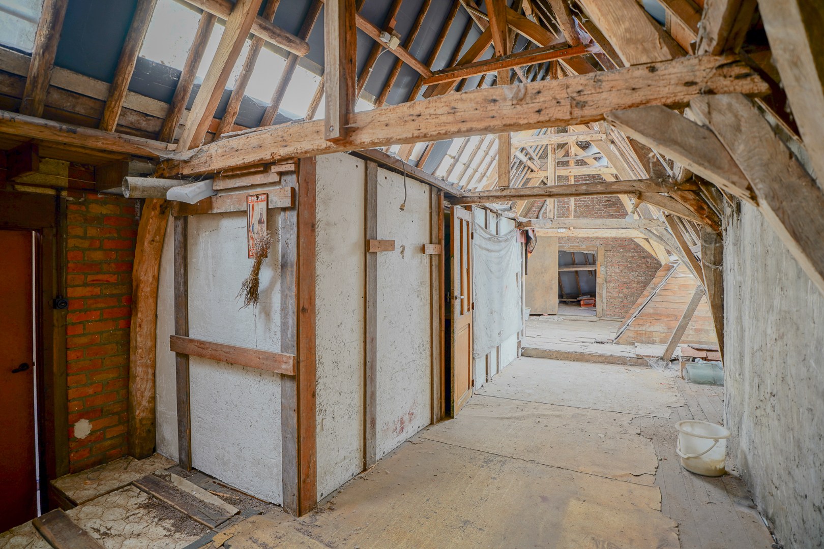 Karaktervolle hoekwoning op topligging in hartje Brugge 