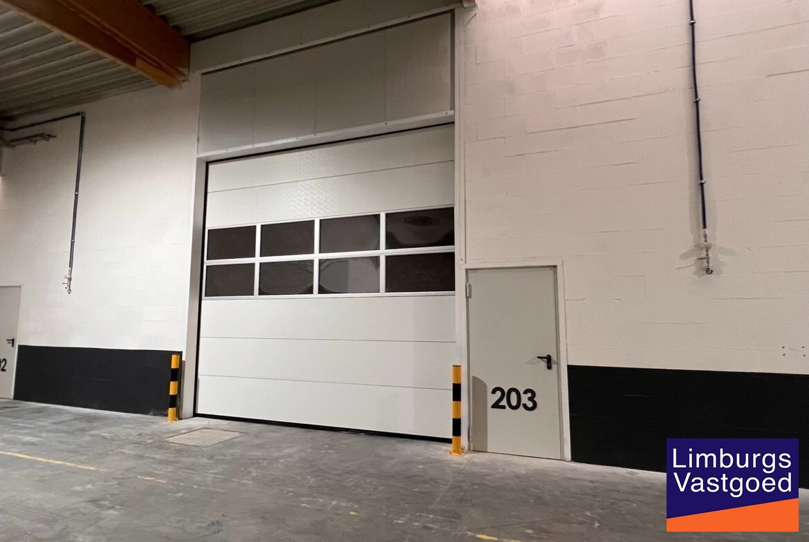 METIO - KMO UNIT 119 - 33,32 m² - sectionaal poort - nabij E-313 