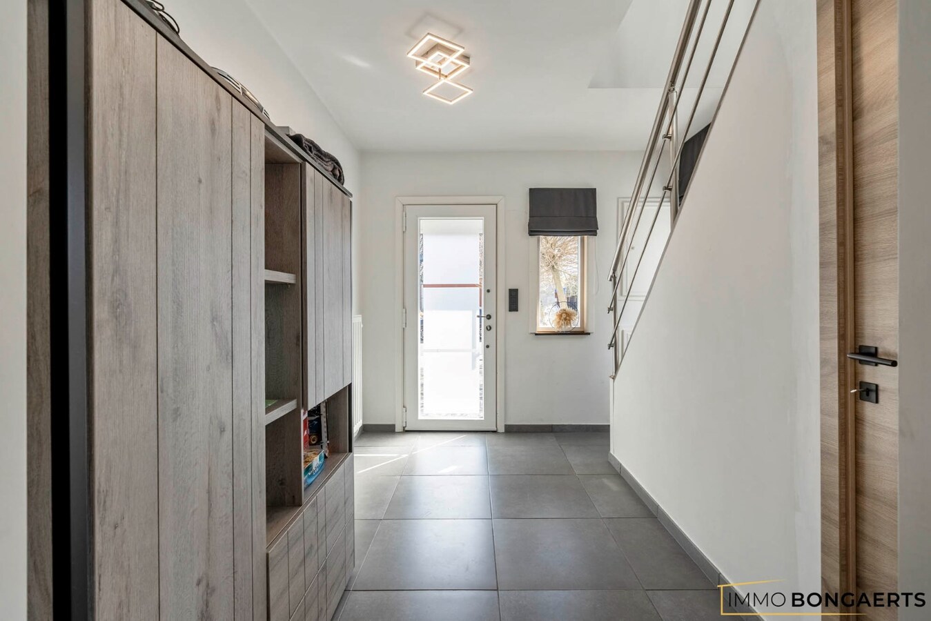 Gerenoveerde woning met vier slaapkamers 