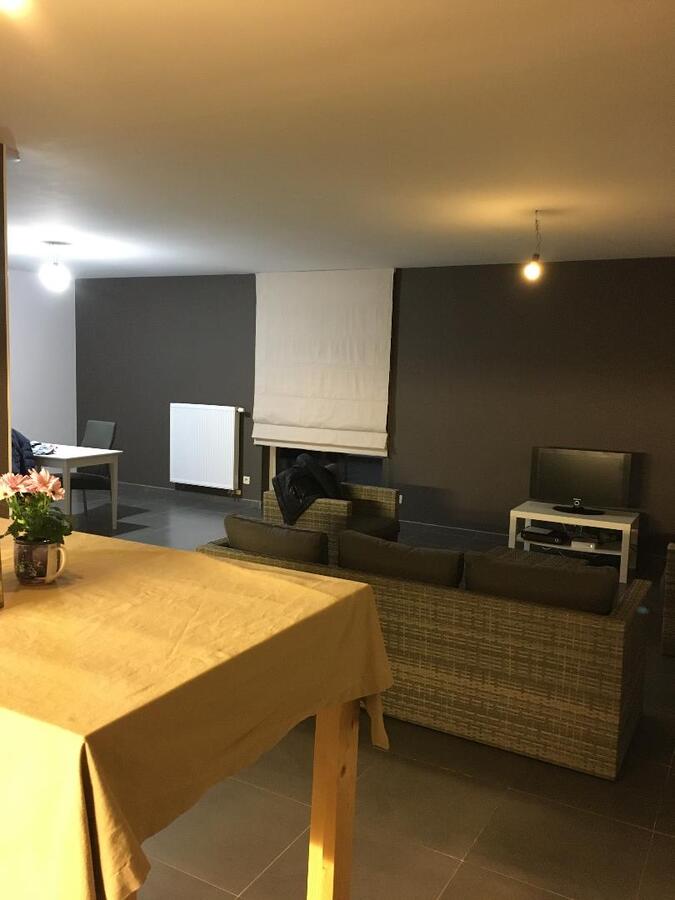 Aangename gezinswoning (Half Open Bebouwing). 