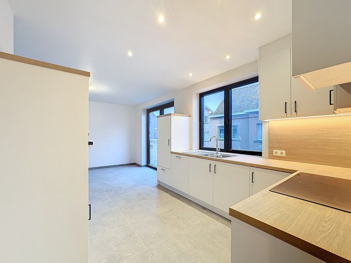 Nieuwbouwappartement met 2 slaapkamers met ruim terras! 